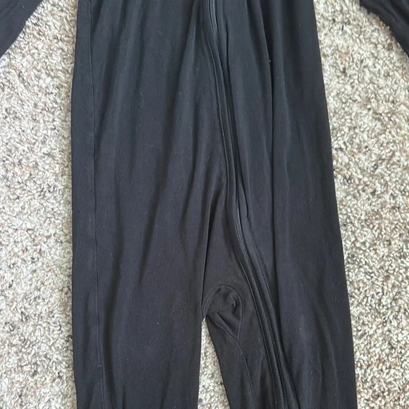 LITTLE SLEEPIES SOLID BLACK BAMBOO ZIPPY - Picture 3 of 9